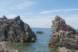 雄龍・雌龍の岩