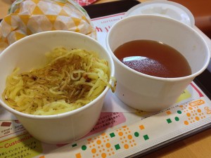 ラーメンバーガー・替え玉とスープ